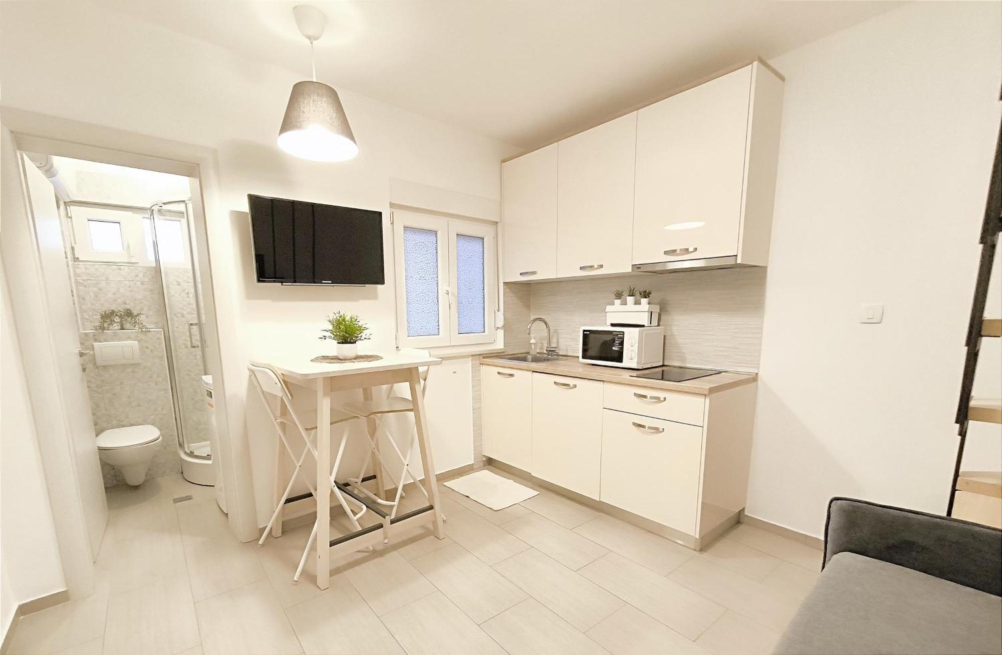 Central Apartment & Room Niko Split Extérieur photo